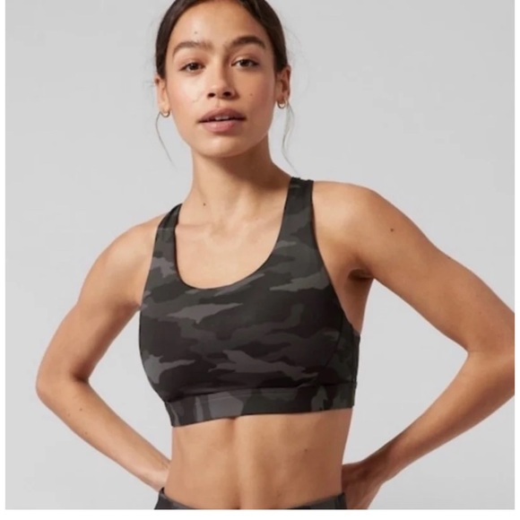 Athleta Interval Sports Bra in Dark Green Camo. Large - Picture 9 of 10